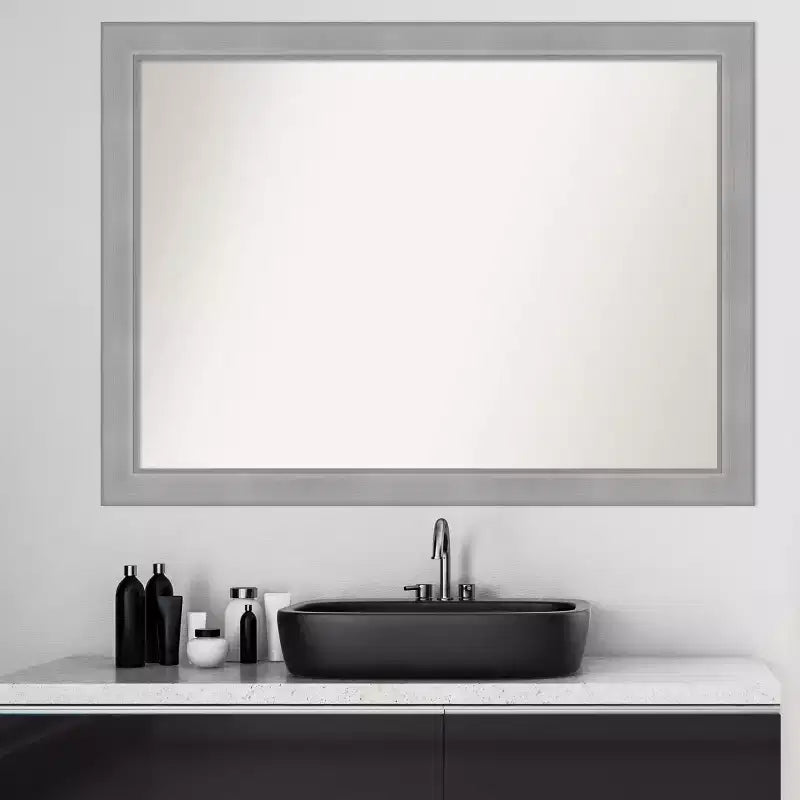 Miroir mural de salle de bain brossé au nickel non biseauté Vista 42" x 31" - Amanti Art : Rectangulaire, cadre en polystyrène, montage mural