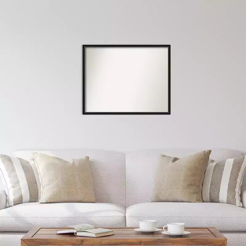 Miroir mural en bois noir Lucie 29 po x 23 po sans biseau - Amanti Art
