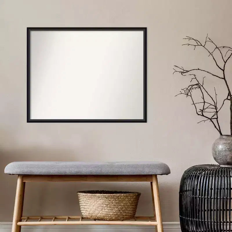 Miroir mural en bois noir Lucie 29 po x 23 po sans biseau - Amanti Art