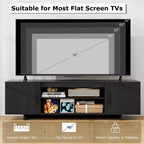 Meuble TV Costway pour téléviseurs 70 pouces, centre de divertissement moderne avec prise de courant et 2 trous pour câbles, marron/noir