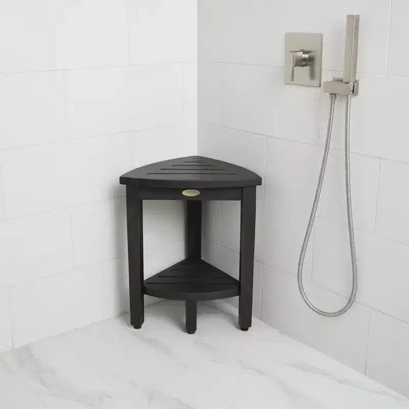 Banc de douche d'angle curviligne HomeRoots Mod Gray en teck de 18 pouces avec étagère