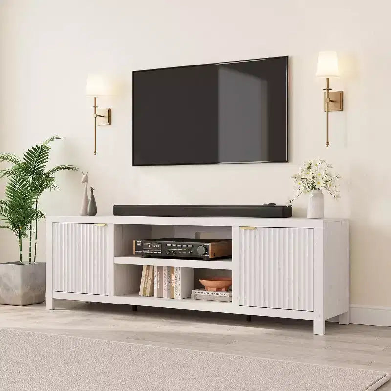 Meuble TV cannelé pour 80 pouces, meuble de divertissement moderne avec étagères réglables, meuble TV et multimédia de rangement à 2 niveaux pour salon et chambre à coucher