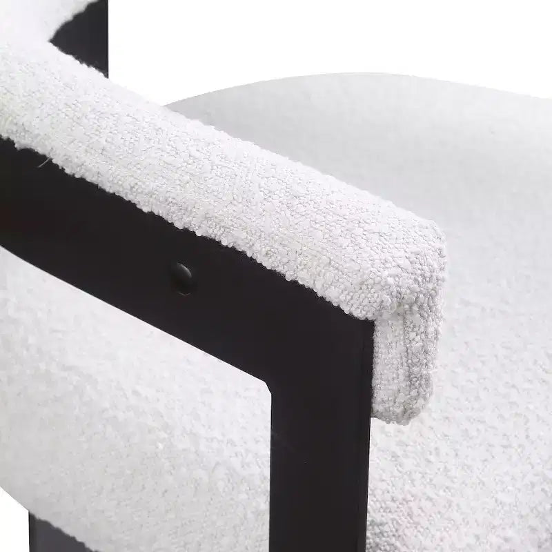 Meridian Furniture, Chaises de salle à manger Romeo Boucle (Lot de 2)
