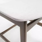 Tabouret de comptoir GDFStudio Cedric de 23,5 pouces en tissu et bois d'hévéa de style milieu de siècle (lot de 2)