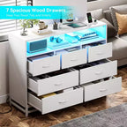 Commode de Chambre avec Lumières LED 7 Tiroirs avec Station de Recharge, Commode de Rangement en Bois pour Entrée, Placard, Salon, Couloir