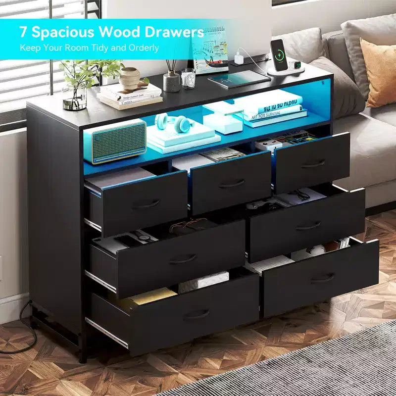 Commode de Chambre avec Lumières LED 7 Tiroirs avec Station de Recharge, Commode de Rangement en Bois pour Entrée, Placard, Salon, Couloir