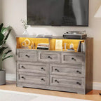 Commode de chambre à 7 tiroirs avec lumières LED, commode en bois avec 2 compartiments ouverts et station de charge pour placard, entrée