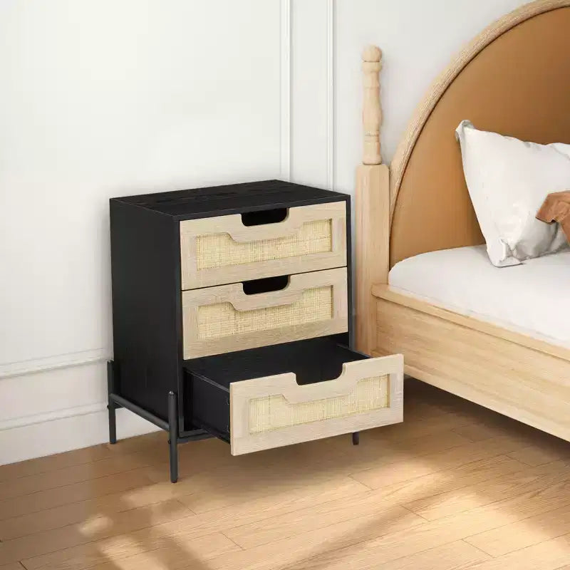 Table de chevet en rotin avec 3 tiroirs, table de chevet compacte, table d'appoint rustique en bois avec rangement, pieds en métal, pour chambre à coucher, salon, montage facile