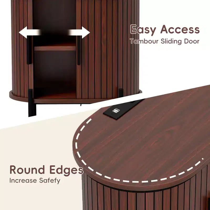 Buffet moderne du milieu du siècle Bestier avec portes coulissantes à lattes, prise de courant intégrée et ports USB