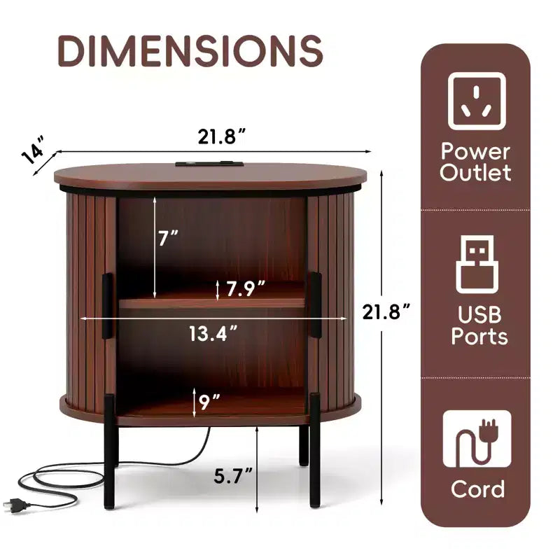 Buffet moderne du milieu du siècle Bestier avec portes coulissantes à lattes, prise de courant intégrée et ports USB