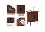 Buffet moderne du milieu du siècle Bestier avec portes coulissantes à lattes, prise de courant intégrée et ports USB