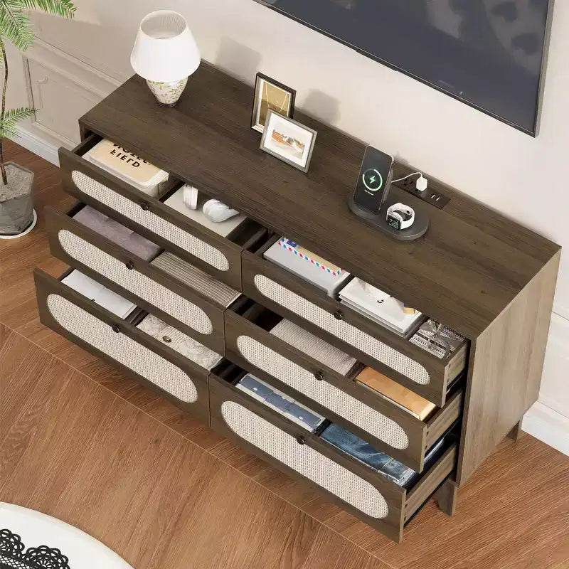 Commode de chambre à coucher, commode à 6 tiroirs en rotin avec ports USB et prises, coffre de rangement en chêne naturel