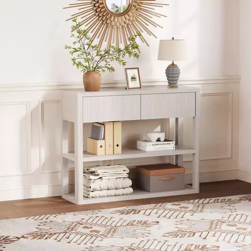 Console étroite de 88 cm de haut avec 3 étagères de rangement, table d'entrée en bois cannelé à placer derrière le canapé, avec 2 tiroirs pour le salon ou le couloir, blanc gris