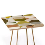 La Table d'appoint The Old Art Studio Mid Century Blanche/Dorée - Deny Designs : Bouleau de la Baltique, pieds en acier, finition mate
