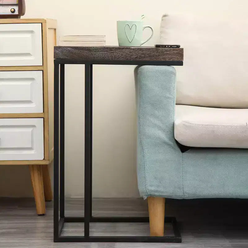 Breeze Casual Table d'appoint en C avec cadre en métal marron rustique - Proman Products : se glisse sous le canapé, support pour collation et lampe