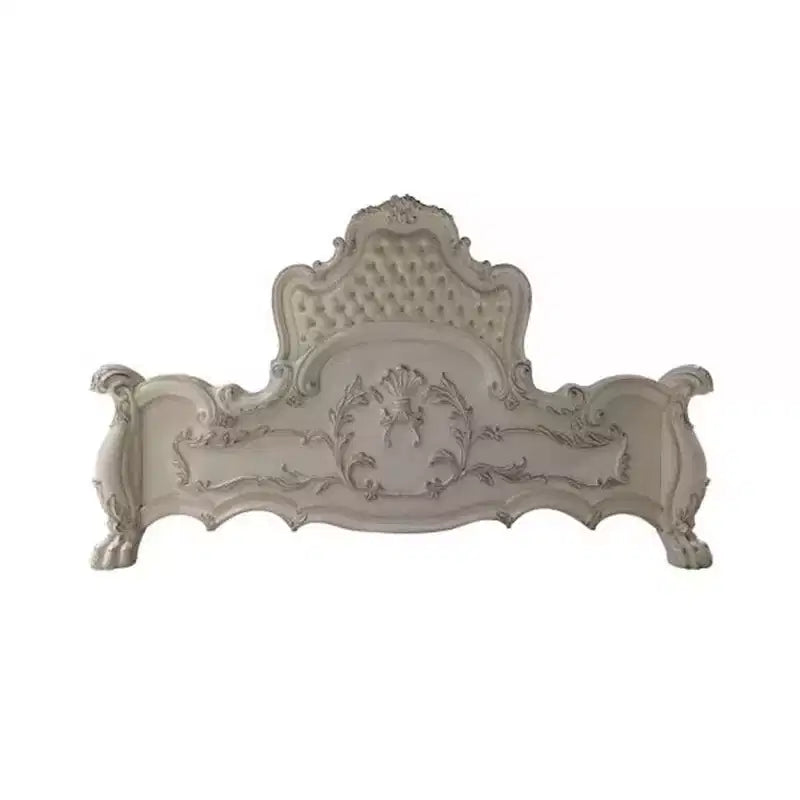 Lit king-size Californie Acme Furniture 97" cuir synthétique et finition blanc cassé : style rococo, taille généreuse, design à dossier en forme de dromadaire