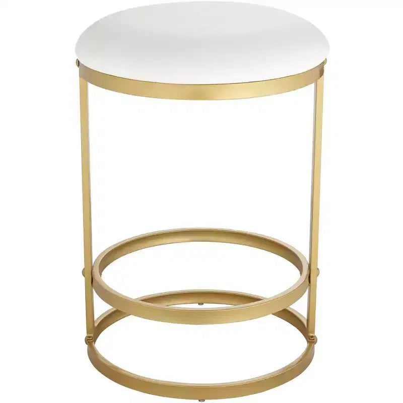 Tabouret de bar 55 Downing Street Palmer en métal doré, hauteur 66 cm, avec coussin rond en tissu blanc moderne et repose-pieds pour îlot de cuisine, comptoir de bar ou maison