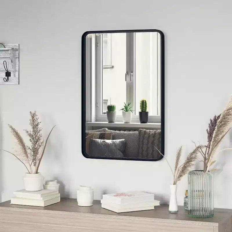 Miroir mural rectangulaire Emma and Oliver 20 x 30 avec cadre noir, dos argenté pour la clarté et verre incassable pour les entrées, les salles de bain et plus encore