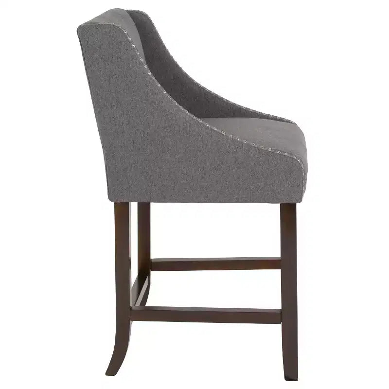 Emma et Oliver – Lot de 2 tabourets de comptoir de 61 cm, style transitionnel, noyer, avec garniture cloutée décorative.