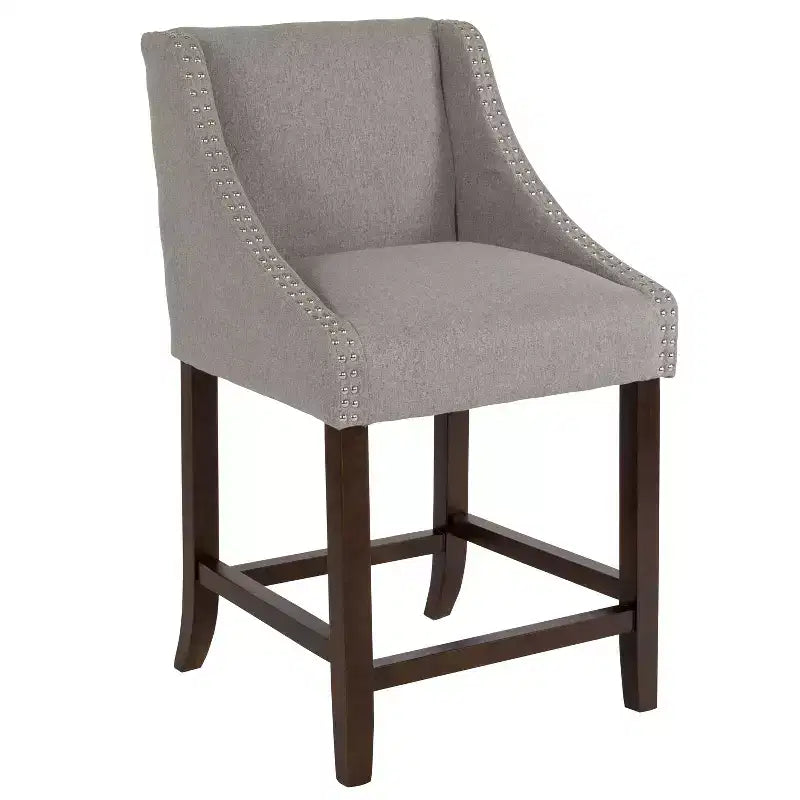 Emma et Oliver – Lot de 2 tabourets de comptoir de 61 cm, style transitionnel, noyer, avec garniture cloutée décorative.