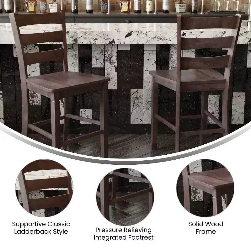 Merrick Lane, ensemble de deux tabourets de bar à hauteur de comptoir classiques en bois à dossier échelle avec sièges en bois massif