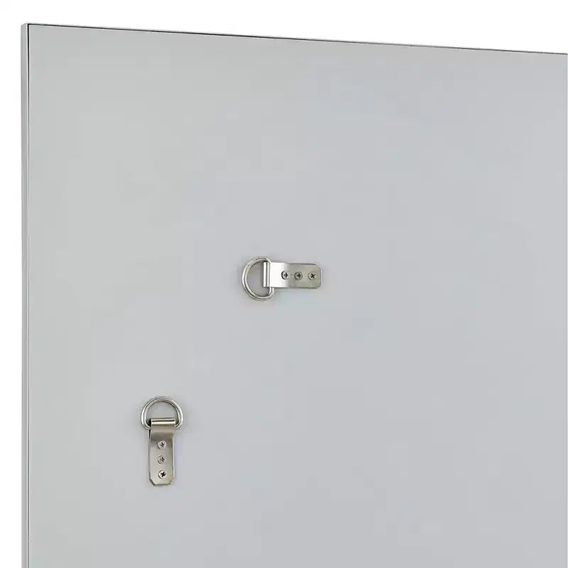 Miroir mural décoratif rectangulaire Possini Euro Design Relevei, cadre en bois et métal argenté moderne, 66 cm de large, pour salle de bain, chambre à coucher ou intérieur.