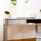 Guidecraft Dahlia - Ensemble bureau et chaise pour enfants : bureau d'étude en bois avec tiroir de rangement et chaise pour filles | Ensemble bureau pour chambre d'enfant