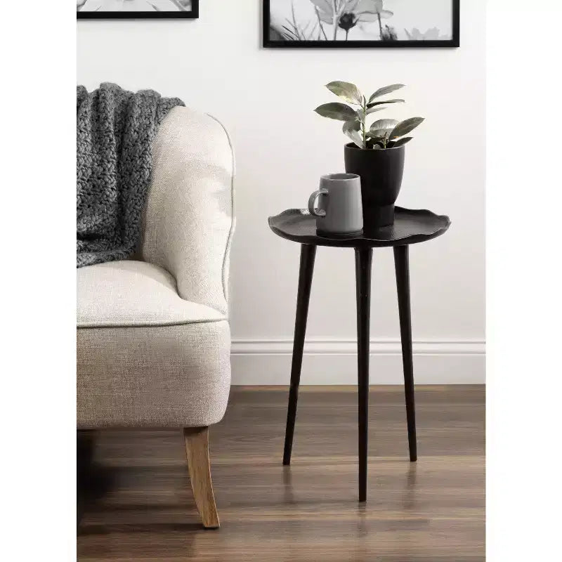 Kate and Laurel Alessia Round Side Table