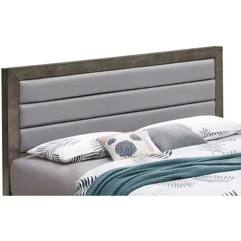 Lit Queen rembourré Passion Furniture Burlington
