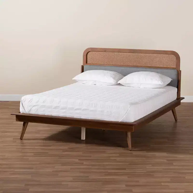 Baxton Studio Irina Lit plateforme en tissu et bois Gris/Noyer cendré : Rembourré, sommier tapissier non requis